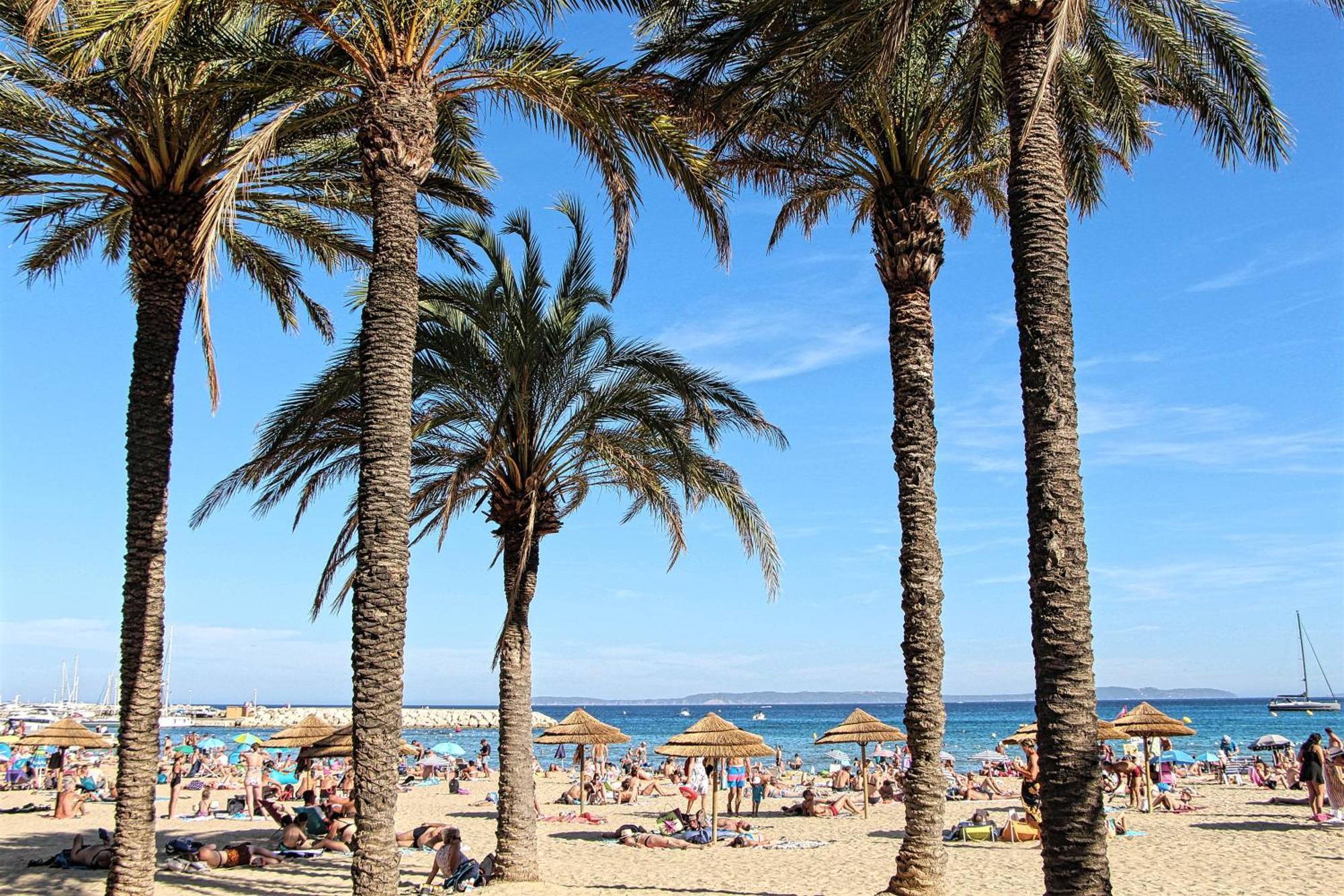 Hotel Le Rabelais Le Lavandou Εξωτερικό φωτογραφία