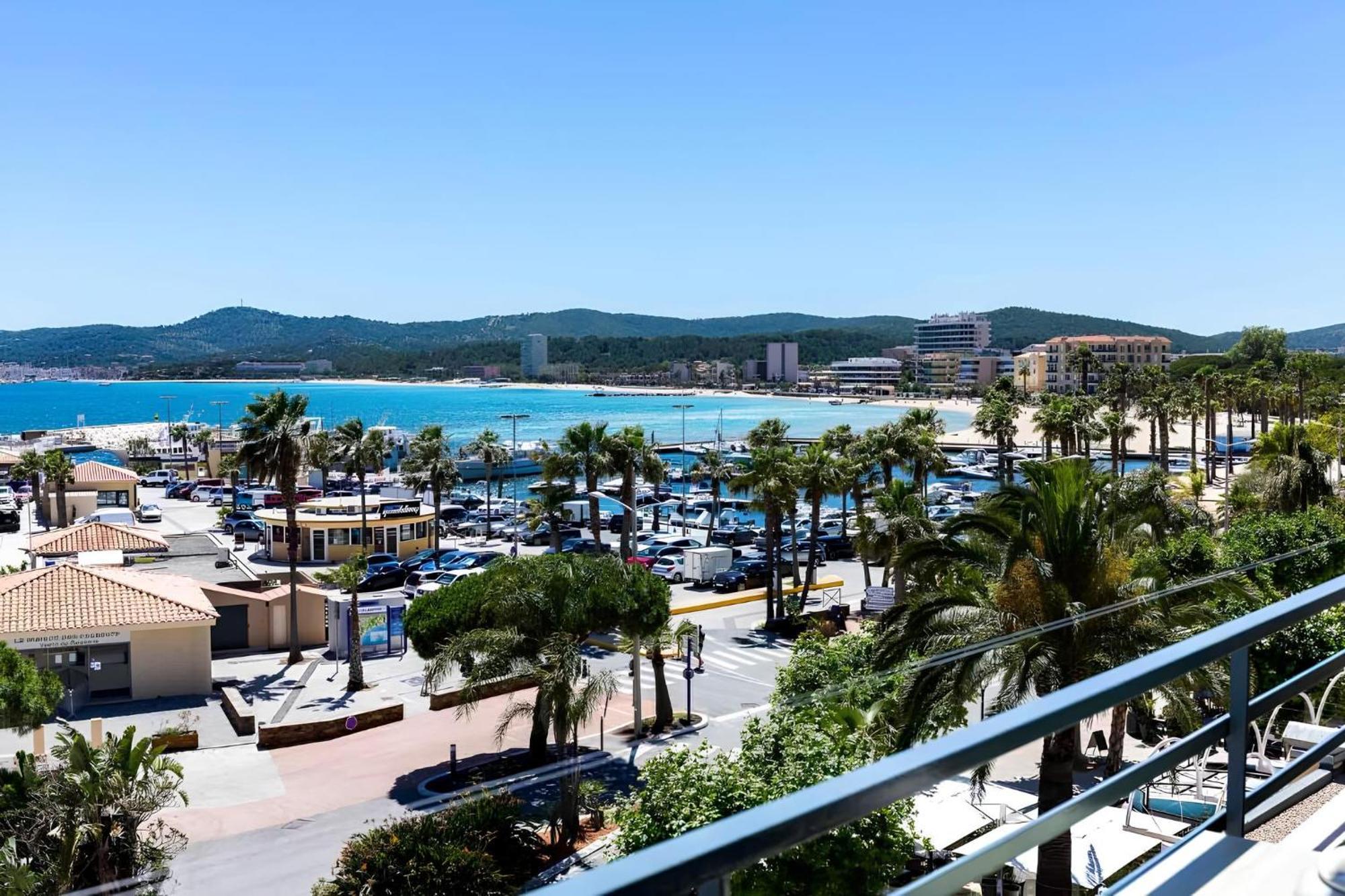 Hotel Le Rabelais Le Lavandou Εξωτερικό φωτογραφία