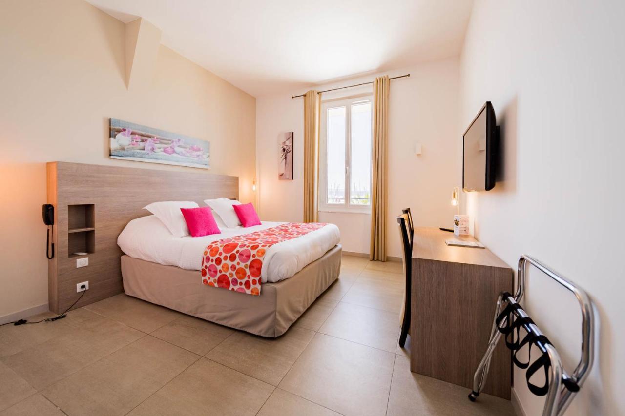 Hotel Le Rabelais Le Lavandou Εξωτερικό φωτογραφία