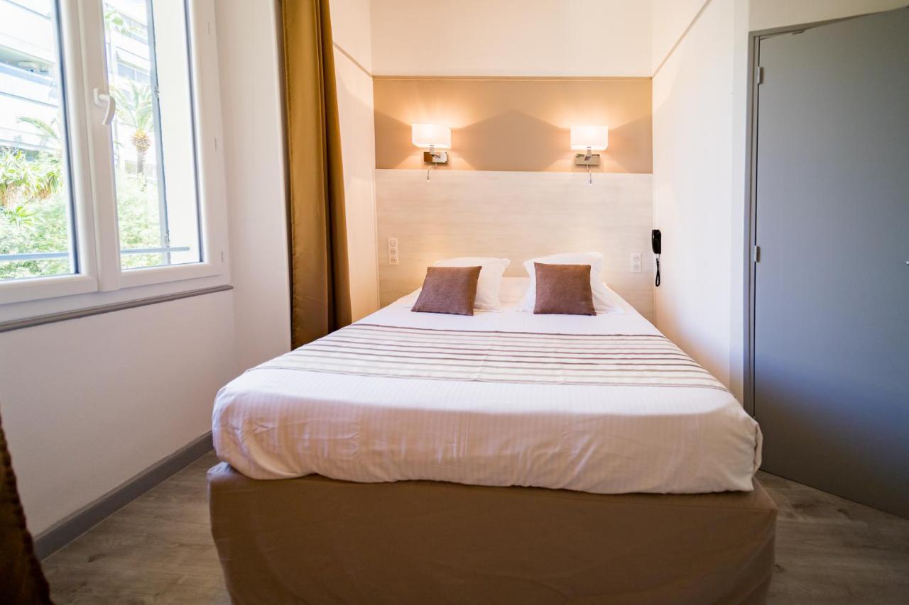 Hotel Le Rabelais Le Lavandou Εξωτερικό φωτογραφία