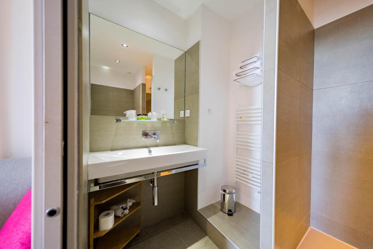 Hotel Le Rabelais Le Lavandou Εξωτερικό φωτογραφία
