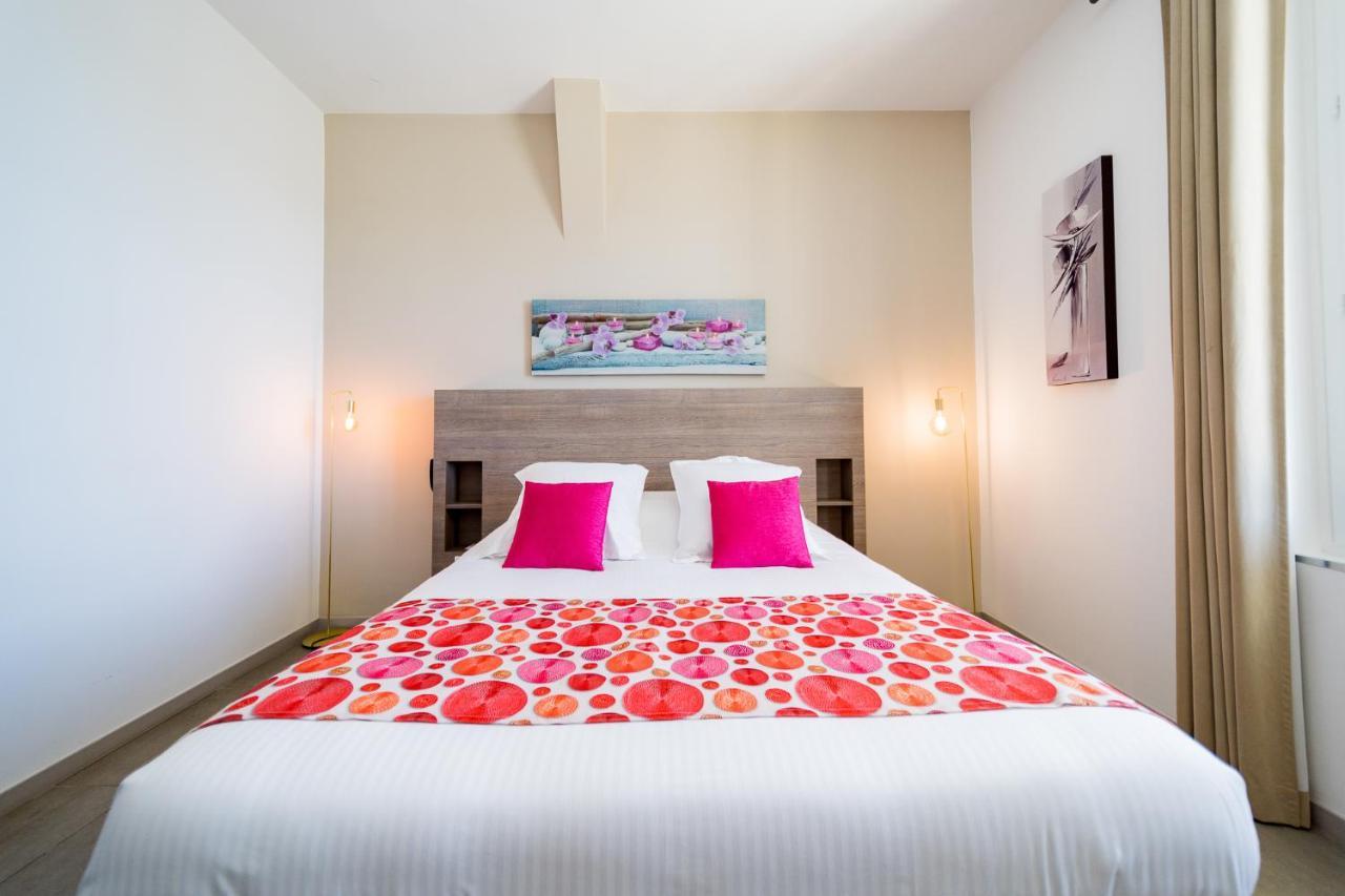 Hotel Le Rabelais Le Lavandou Εξωτερικό φωτογραφία