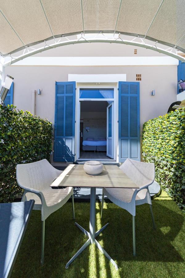Hotel Le Rabelais Le Lavandou Εξωτερικό φωτογραφία