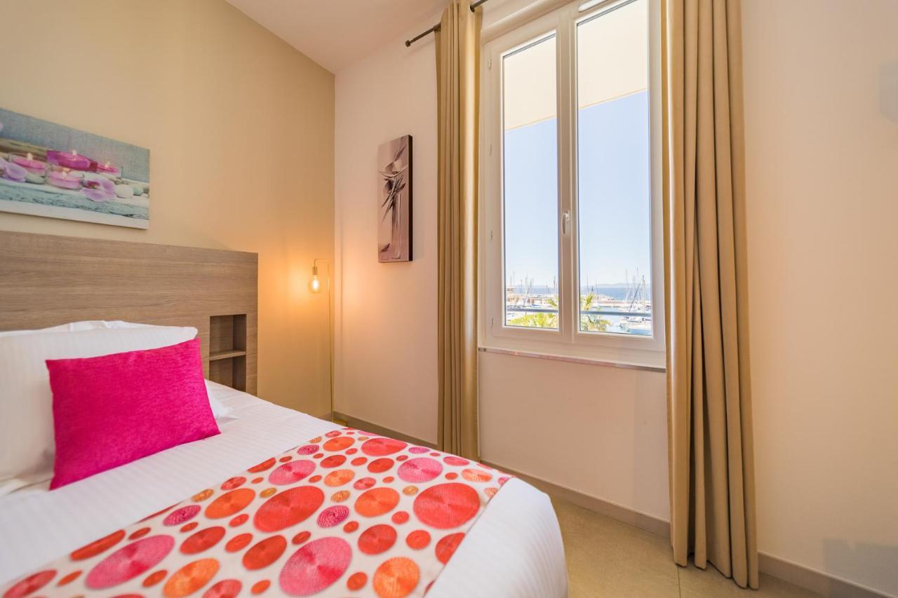 Hotel Le Rabelais Le Lavandou Εξωτερικό φωτογραφία